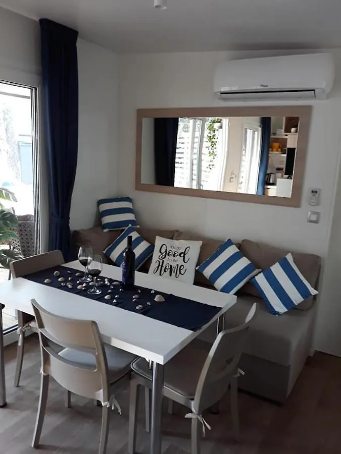 Mobile Home Morska Vila Биоград-на-Мору 4*,  Хорватия