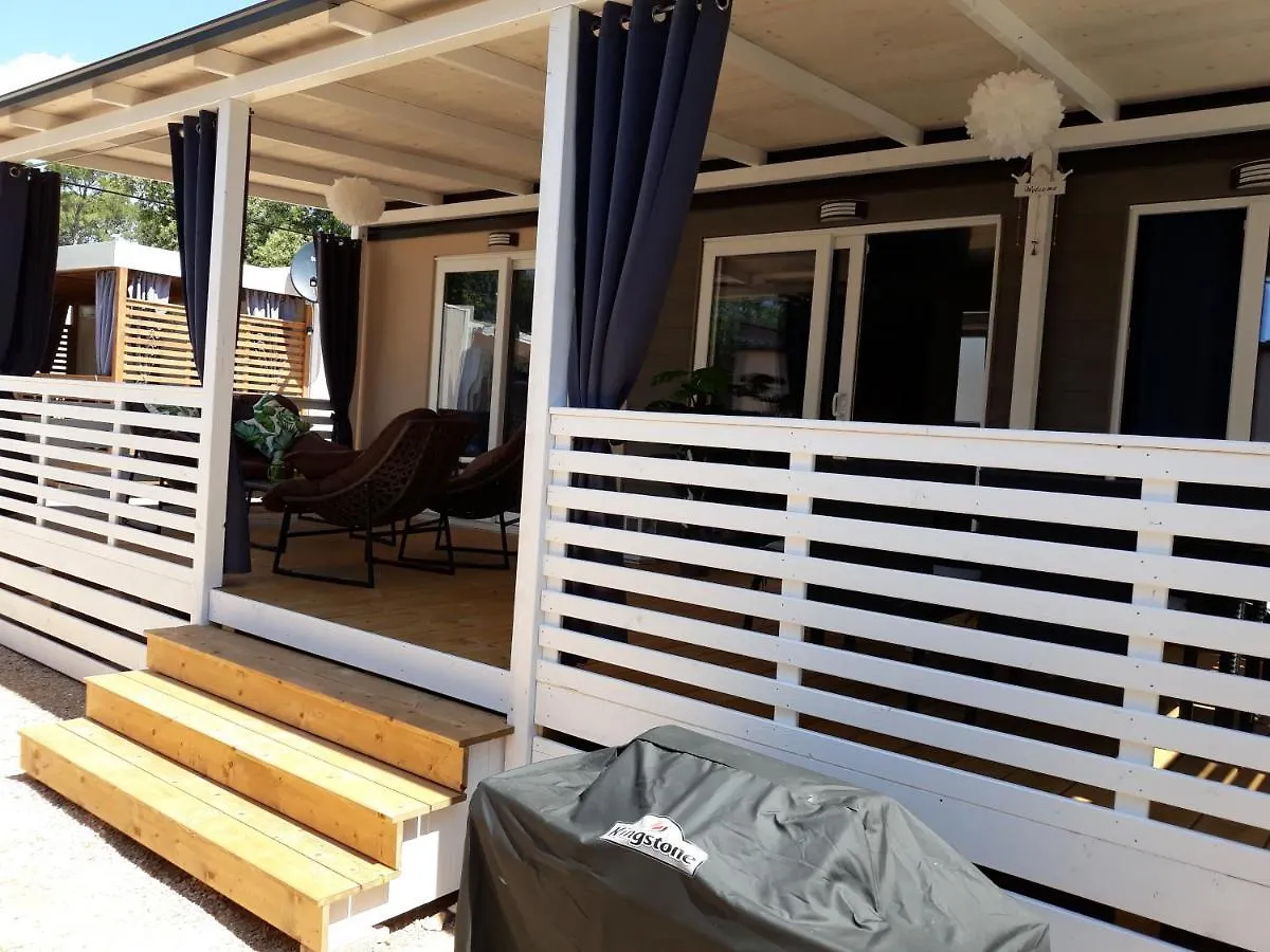 Mobile Home Morska Vila Биоград-на-Мору 4*,  Хорватия